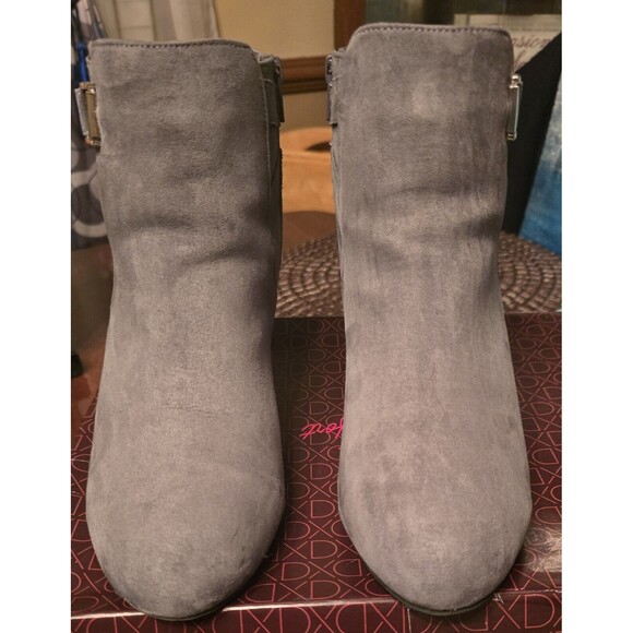 Dexflex Comfort Boots Size 11 Ankle Booties Gray Grey Faux Suede Heels Preowned - Picture 2 of 6